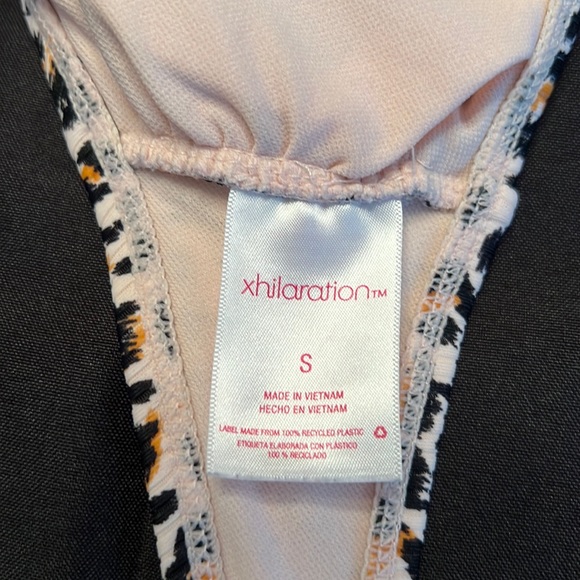 Xhilaration Swim Top! - Picture 3 of 3
